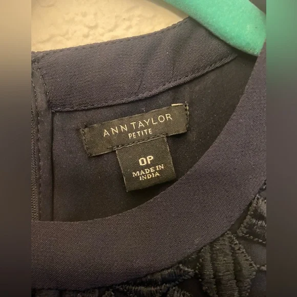 Navy Blue Anne Taylor Dress - Picture 2 of 6